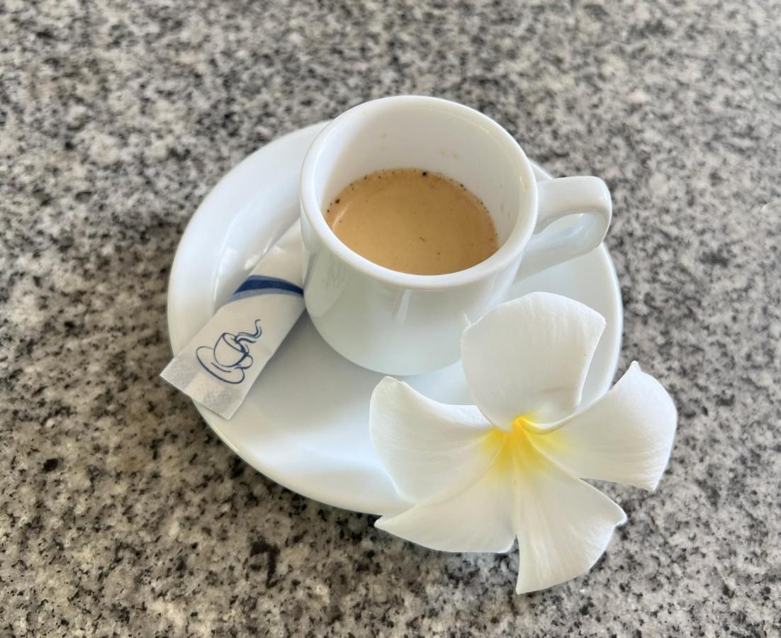 Pare Lodge Tahiti Pirae Buitenkant foto