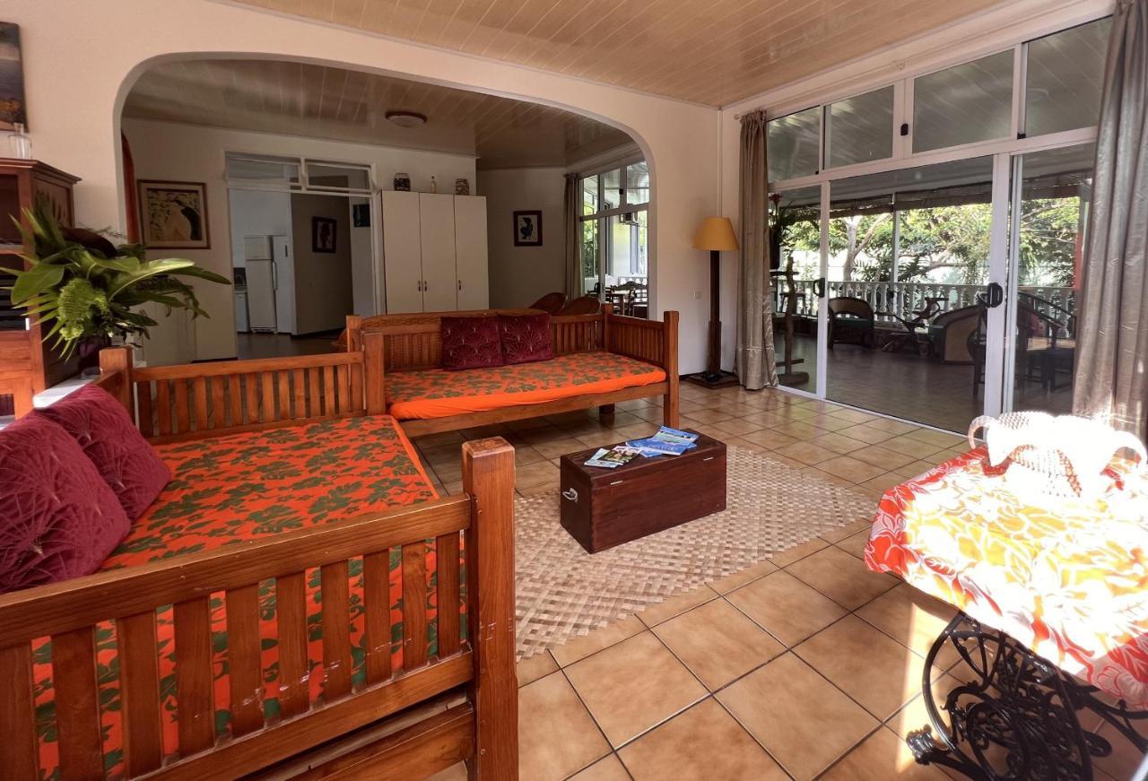 Pare Lodge Tahiti Pirae Buitenkant foto